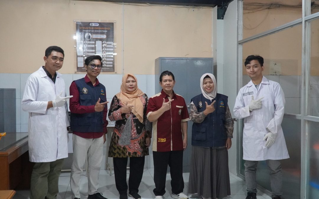 TUK Rekayasa Kimia Industri Telah Berhasil Melaksanakan Witness Untuk 2 Skema Sertifikasi Disaksikan Langsung Asesor BNSP